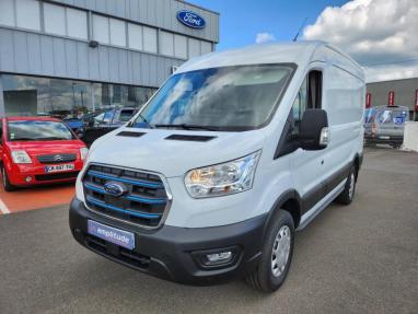 Voir le détail de l'offre de cette FORD Transit 2T Fg PE 350 L2H2 135 kW Batterie 75/68 kWh Trend Business de 2023 en vente à partir de 531.93 €  / mois