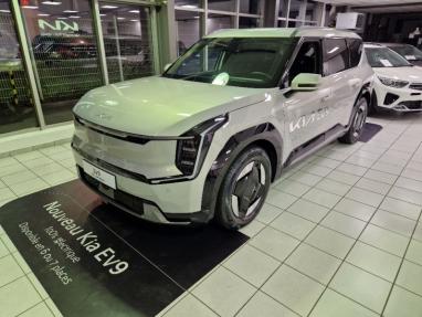 Voir le détail de l'offre de cette KIA EV9 204ch Earth 2WD de 2023 en vente à partir de 75 499 € 