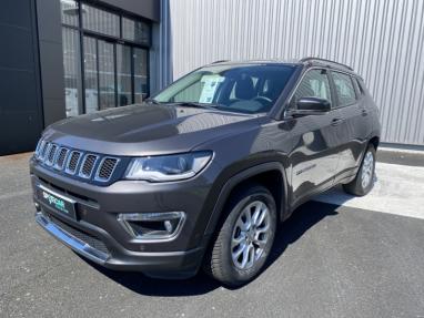 Voir le détail de l'offre de cette JEEP Compass 1.3 GSE T4 190ch Limited 4xe PHEV AT6 de 2020 en vente à partir de 23 599 € 