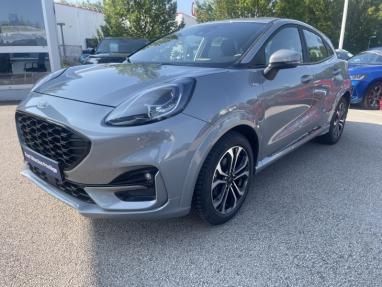 Voir le détail de l'offre de cette FORD Puma 1.0 EcoBoost 125ch S&S mHEV ST-Line Design 2 Powershift de 2022 en vente à partir de 269.53 €  / mois