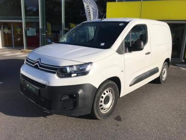 Voir le détail de l'offre de cette CITROEN Berlingo Van M 1000kg BlueHDi 100 S&S Club HAYON GRIP CONTROL de 2020 en vente à partir de 216.33 €  / mois