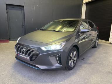 Voir le détail de l'offre de cette HYUNDAI Ioniq Plug-in 141ch Executive de 2019 en vente à partir de 15 799 € 