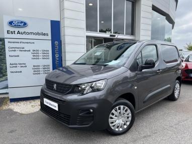 Voir le détail de l'offre de cette PEUGEOT Partner M 650kg BlueHDi 130ch S&S EAT8 de 2023 en vente à partir de 273.33 €  / mois