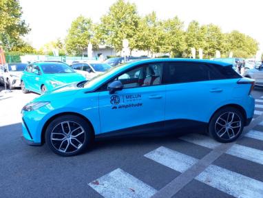 Voir le détail de l'offre de cette MG MOTOR MG4 EV 204ch - 64kWh Luxury MY23 de 2024 en vente à partir de 27 999 €