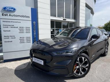Voir le détail de l'offre de cette FORD Mustang Mach-E 351ch Extended Range 99kWh Premium AWD de 2022 en vente à partir de 318.56 €  / mois