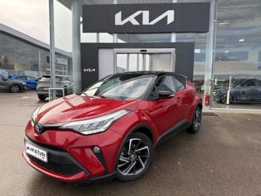 Voir le détail de l'offre de cette TOYOTA C-HR 2.0 Hybride 184ch Design Ultimate E-CVT de 2023 en vente à partir de 254.6 €  / mois