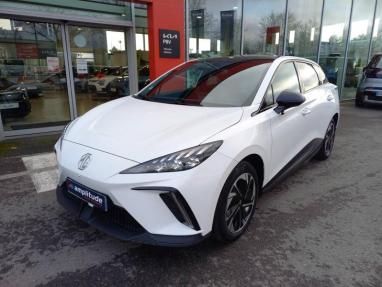 Voir le détail de l'offre de cette MG MOTOR MG4 EV 204ch - 64kWh Luxury de 2023 en vente à partir de 261.2 €  / mois